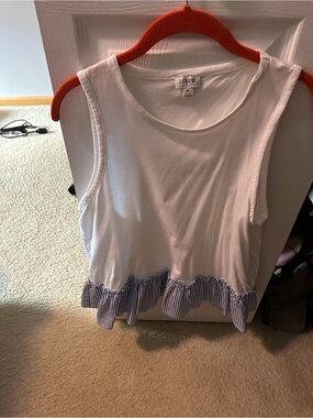 J crew tank medium EXCEL